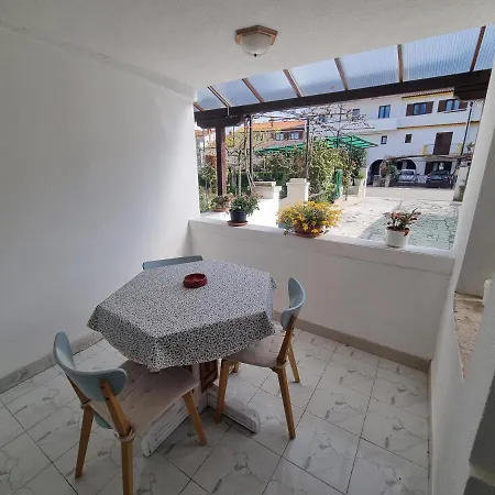 Palaziol Apartment