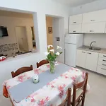 Palaziol Apartament *