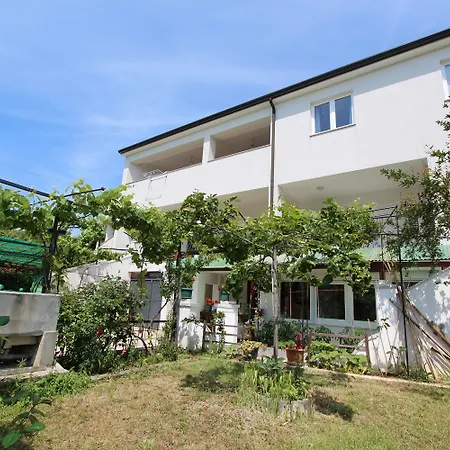 Palaziol Apartament *